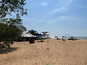 Grand Florida Beachfront Pattaya - Sweet & Chilling room